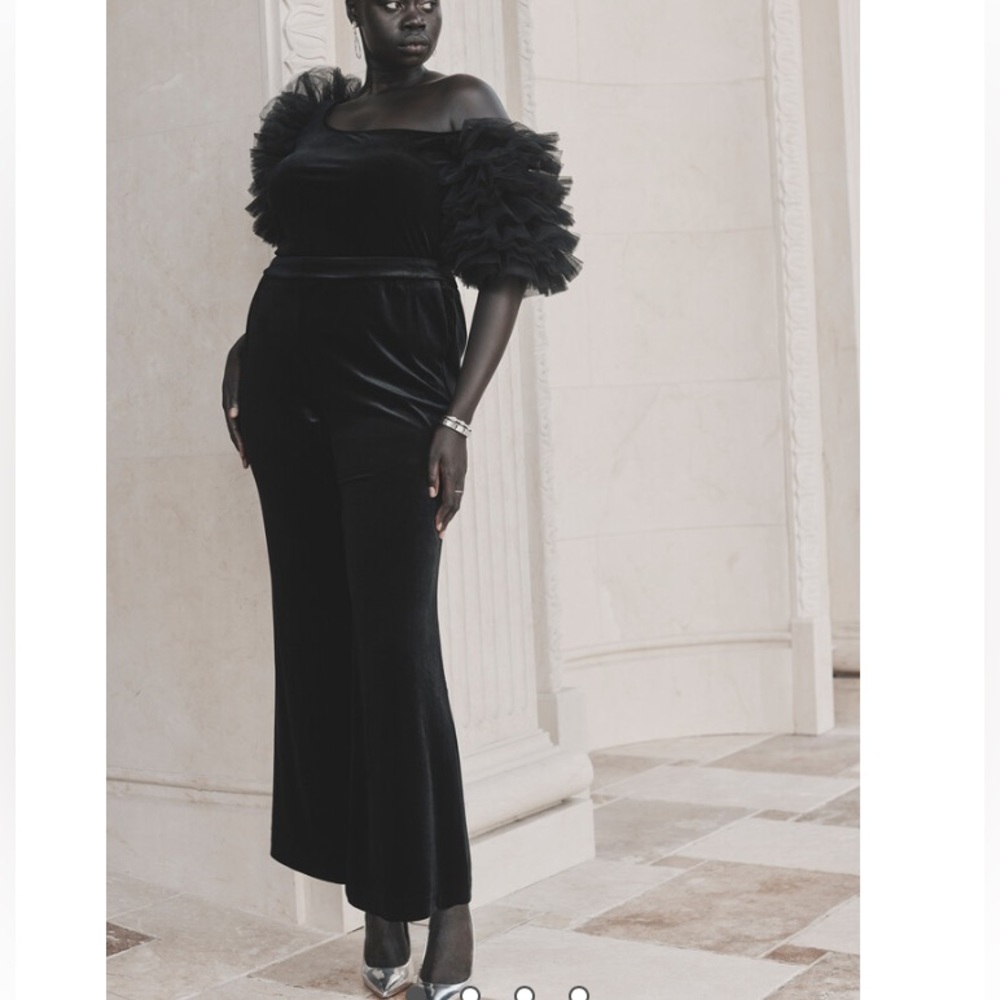 Puff sleeve tulle top & flare leg trousers